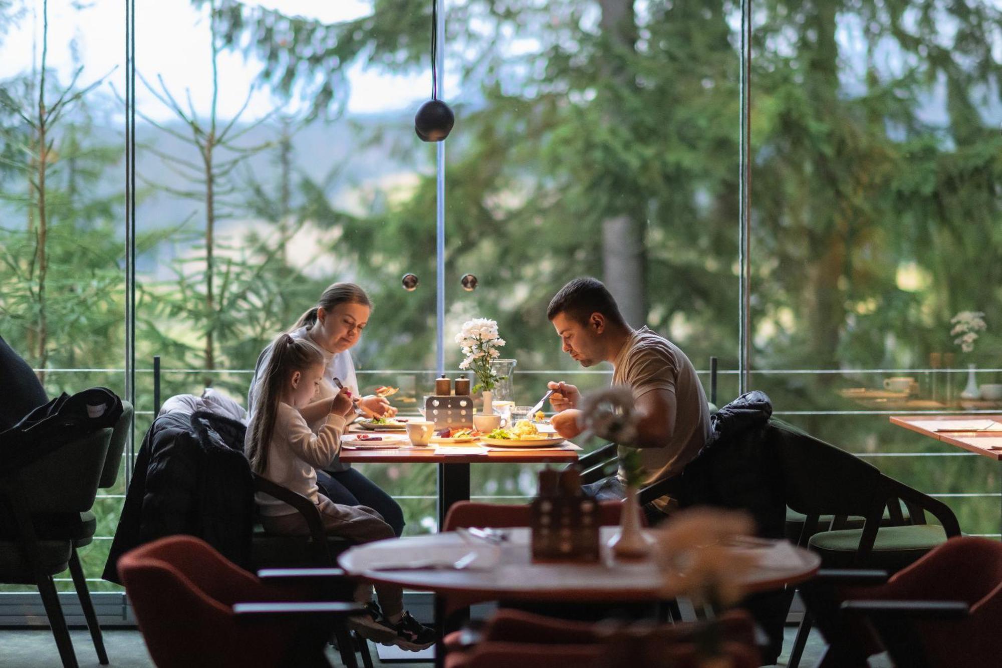 Stara Pravda Hotel Bukovel Eksteriør billede